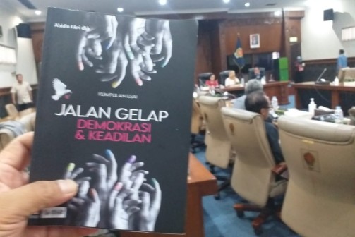 Bedah Buku